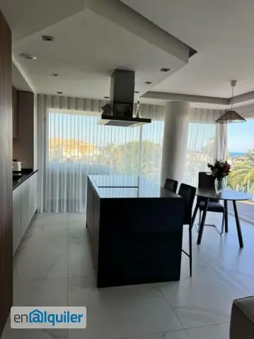 Apartamento de Lujo en San Pedro Alcántara con Vistas al Mar