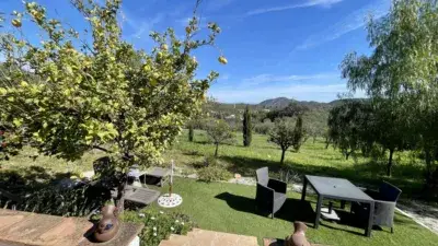 Casa Rural con Piscina en Entorno Natural