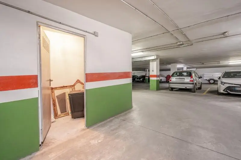 Dos Plazas de Garaje en Venta en Granada