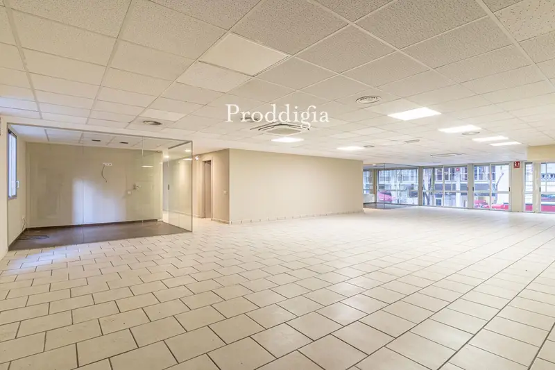 Gran oficina 445m2 Av Diagonal cerca Plaza Francesc Macia