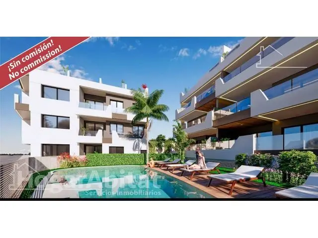 Atico de Lujo con Piscina y Garaje en Venta
