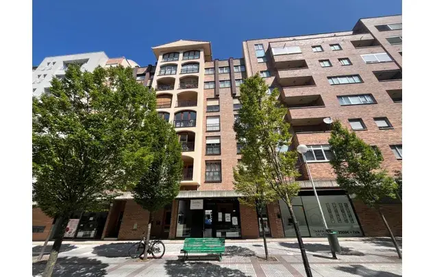 Alquiler Apartamento 3 Dormitorios 90m2 Pamplona