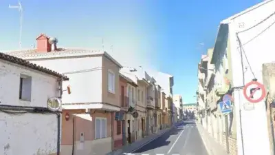 Chalet en venta Vilamarxant para reformar: 4 dormitorios, 2 baños