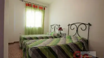 Piso en Venta en Santa Adela 70m2 2 Dorm 1 Baño Ascensor