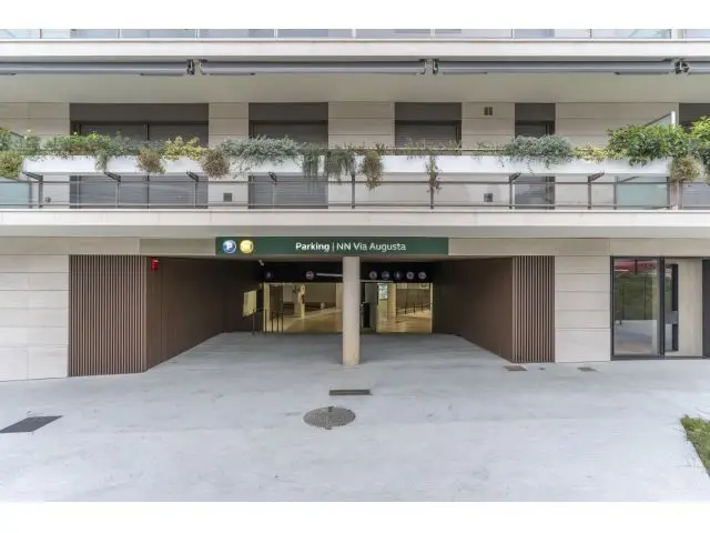 Parking en Alquiler Barcelona Via Augusta 10m2