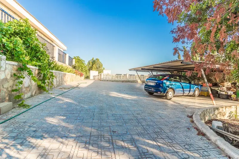 Chalet en Venta Alfarp Valencia 4 Dormitorios Piscina Jardin