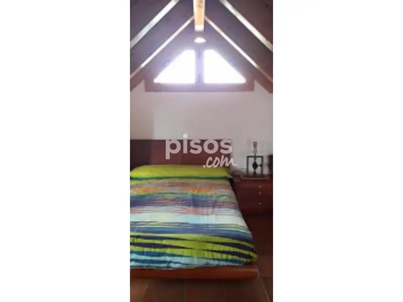 Habitación Doble en Estudio Cerca de Barcelona - Admite Mascotas