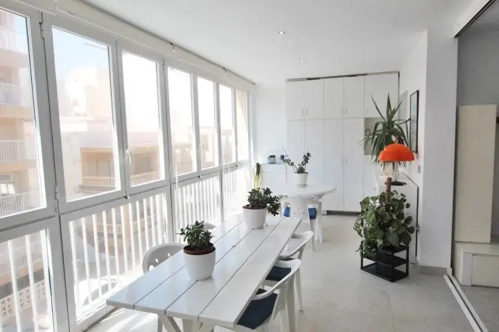 Apartamento en Guardamar del Segura con Terraza y Aparcamiento