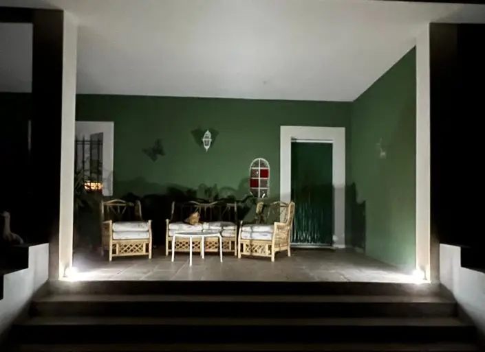 Villa 3 Dormitorios con Establos Interiores