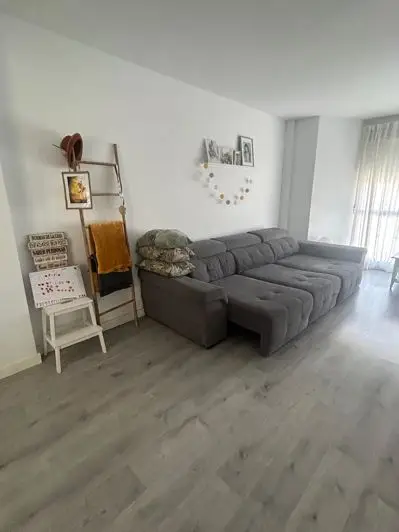 Apartamento 3 Dormitorios Pinoso Amueblado