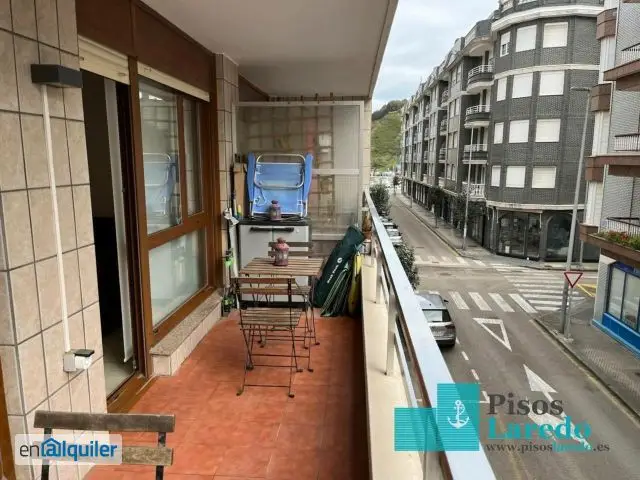 Alquiler Piso Laredo Centro: 3 Dormitorios, Terraza y Vistas al Puerto