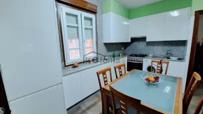 Piso Reformado en Betanzos Centro 70m2 3 Habitaciones