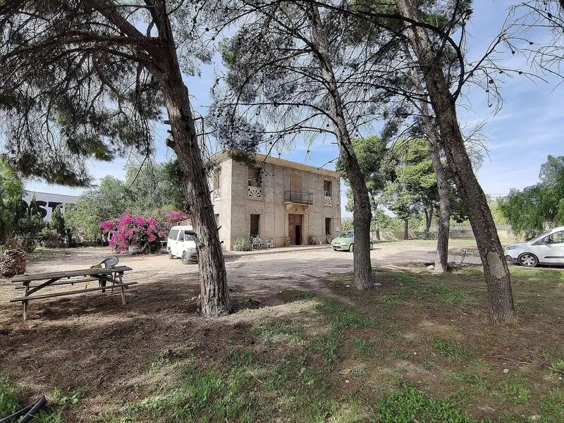 Casa de Campo 5 Dormitorios Novelda Alicante