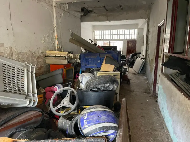 Venta 4 Locales Comerciales Xenillet Torrente 500m2