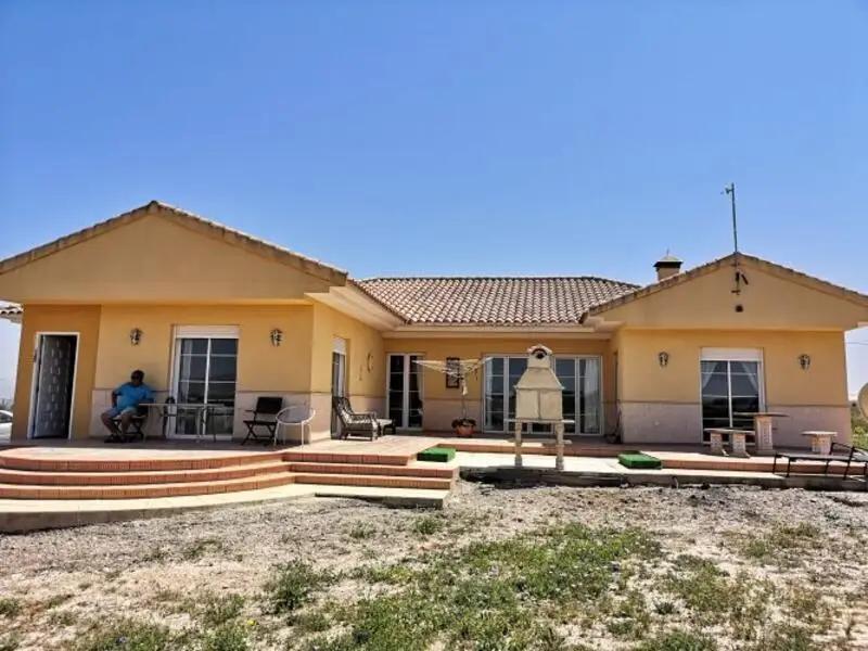Espectacular Villa de 5 Dormitorios en Raiguero Bajo