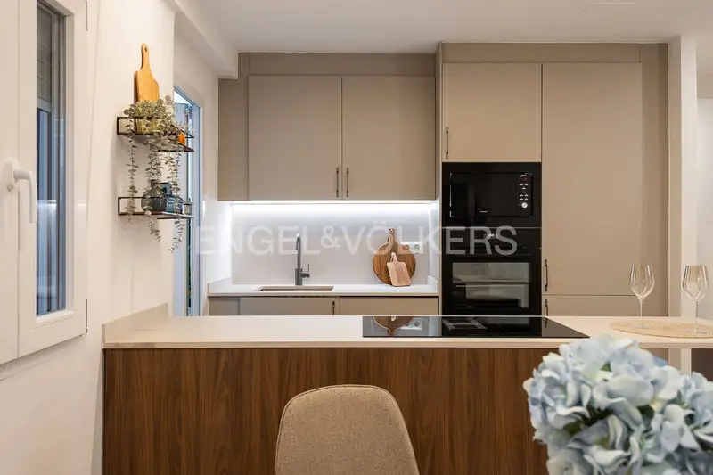 Apartamento en Valencia ciudad: 2 dormitorios, 2 baños, moderno y lujoso