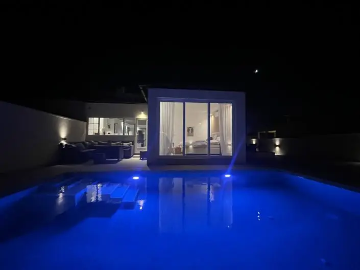 Villa en Venta Torrevieja 3 Dormitorios Piscina Privada