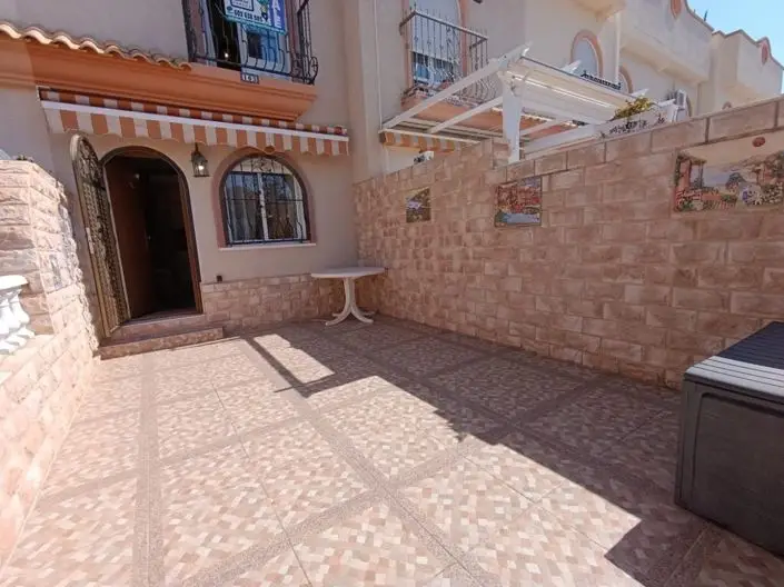 Casa Adosada 3 Dormitorios Amueblada Patio Solarium