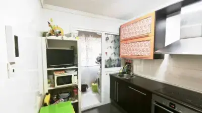 Piso en venta en Basauri centro, 60m², 2 habitaciones