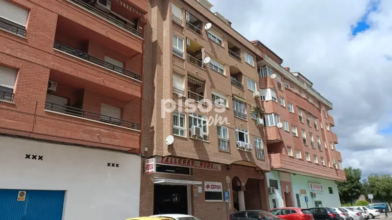 Piso en venta en Calle del Alférez Provisional