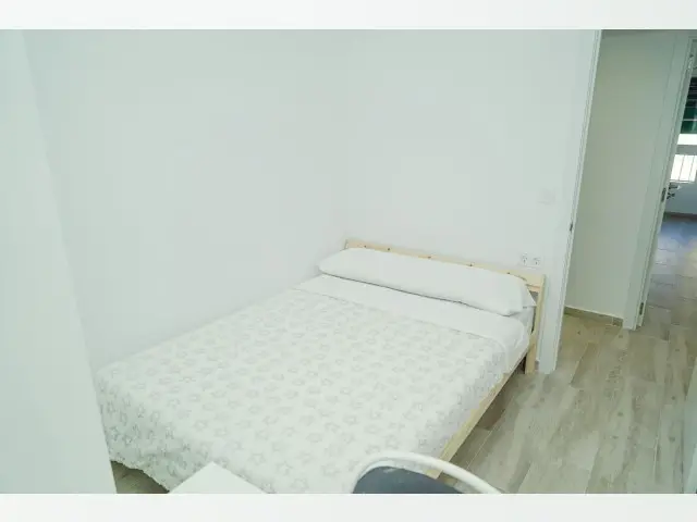 Habitacion Alquiler Malaga Estudiantes Cerca Transporte Publico