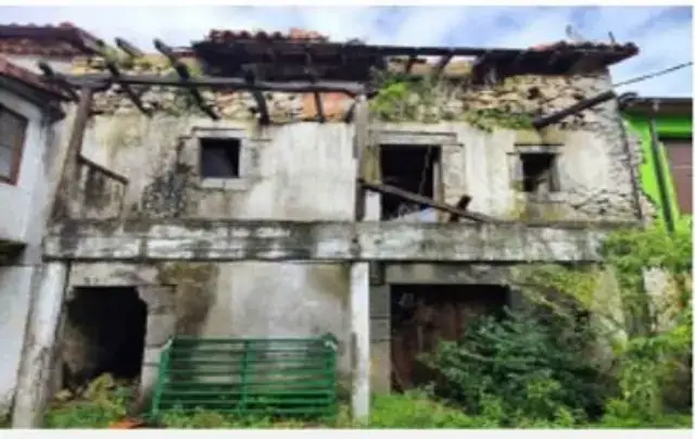 Casa en Ruinas en Venta en Matienzo Cantabria