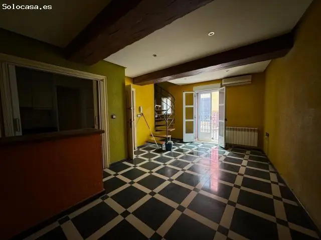 Vivienda con Local Comercial en Plasencia