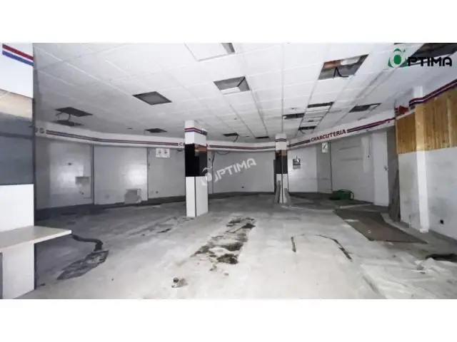 Local Comercial en Ensanche Santiago 316m2 A Reformar