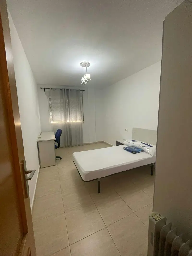 Habitacion Alquiler Murcia UCAM Estudiantes Mujeres