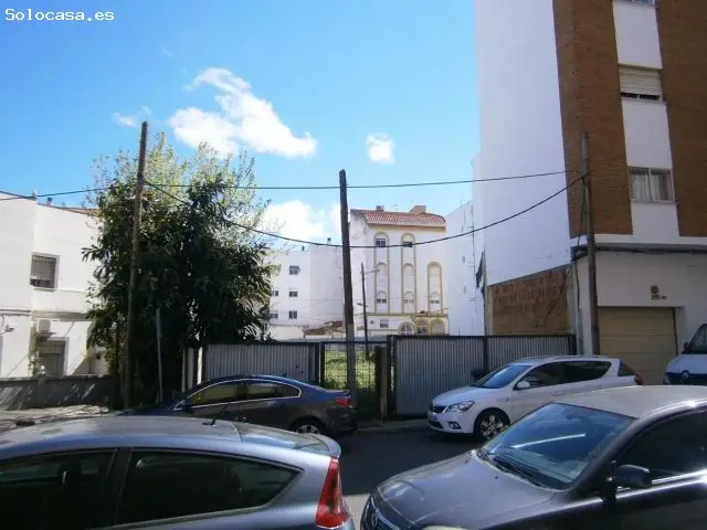 Solar en Venta en Badajoz 1150m2 29 Viviendas