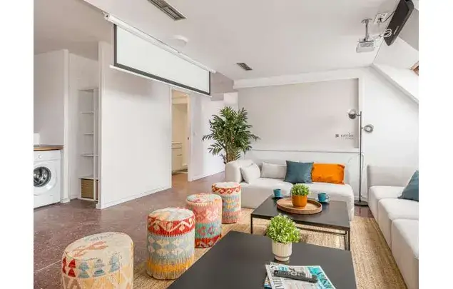 Rent a room in Madrid