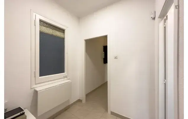Alquiler Apartamento 5 Dormitorios Barcelona 3-24 Meses