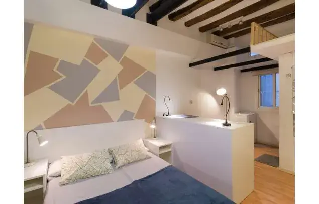 Estudio 23m2 en el Gotico Barcelona Amueblado Wifi