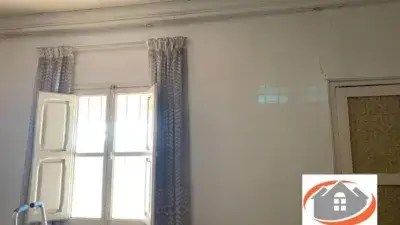 Casa centrica para restaurar en Borriol