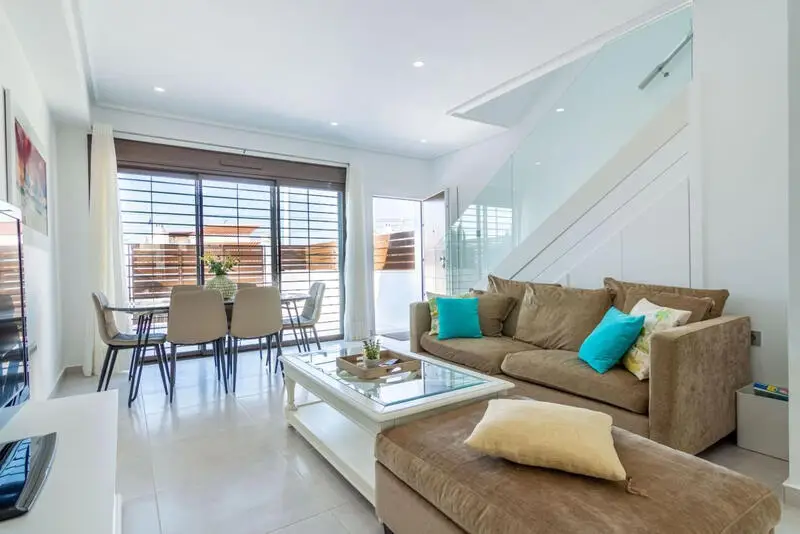 Dúplex 3 Dormitorios Torrevieja Urbanización Exclusiva