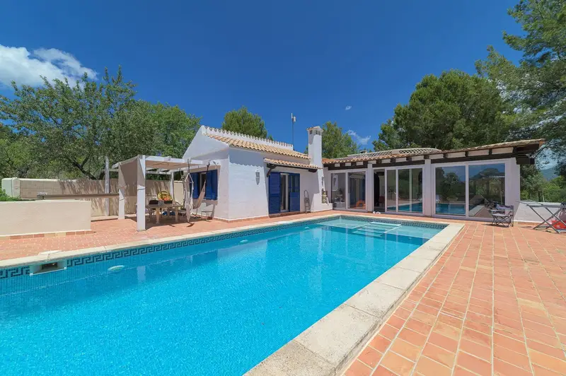 Chalet en venta Mallorca  9 habitaciones 2 piscinas vistas al mar