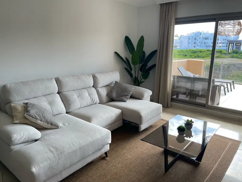 Piso de 2 Dormitorios alquiler Estepona, España