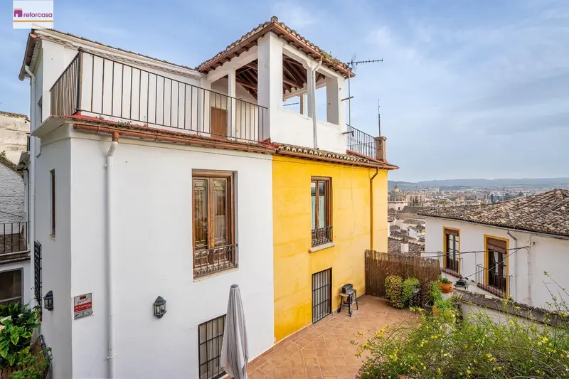Casa en venta Realejo Granada 9 habitaciones