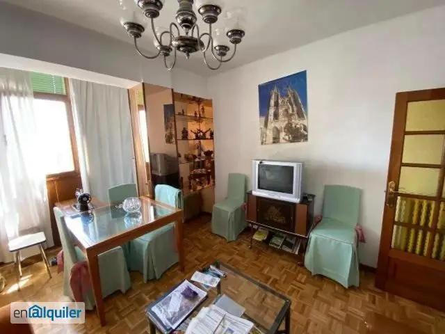 Alquiler piso estudiantes Centro Burgos Junio Septiembre