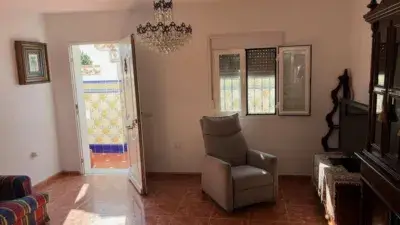 Casa en Alquiler Pery Junquera 90m2 1 Dormitorio Amueblada