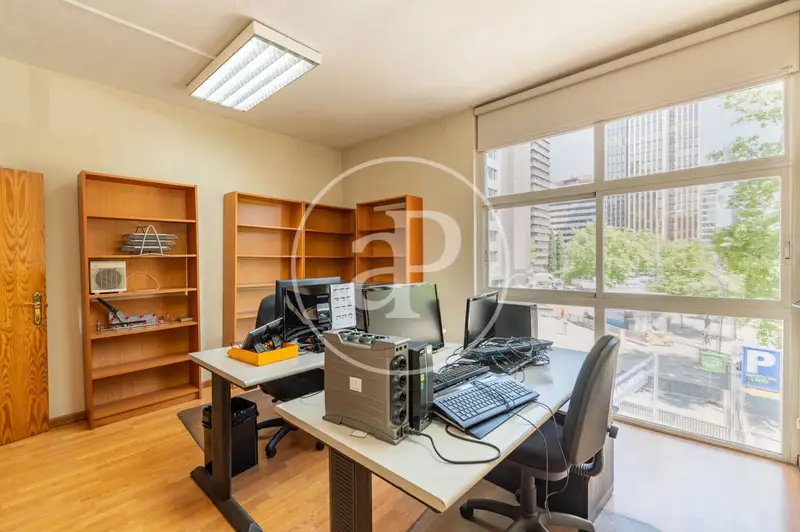 Apartamento en venta en Castillejos Madrid 243m2