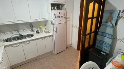 Piso en venta 100m2 3 habitaciones 2 baños Ascensor Trastero