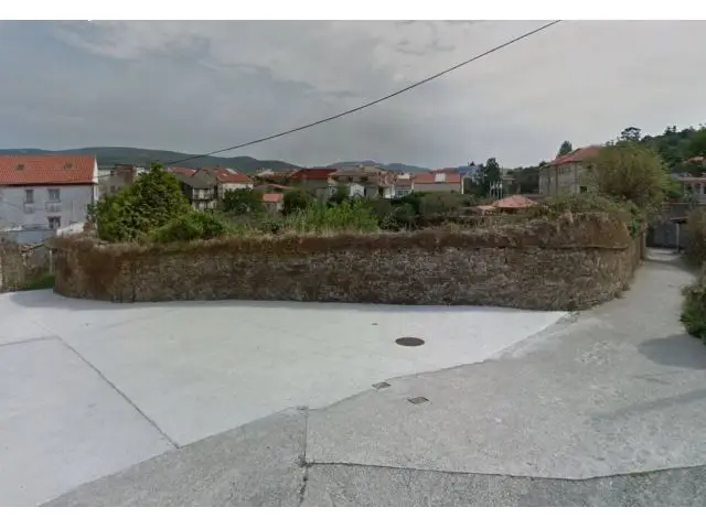 Solar Urbano Corcubion 6 Viviendas