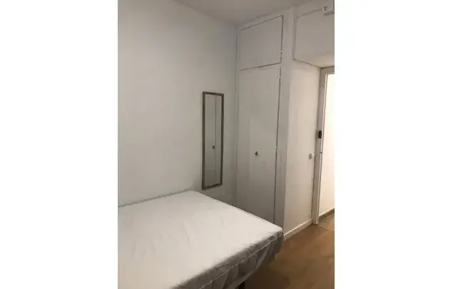Apartamento 5 Dormitorios Barcelona Alquiler 3-24 Meses