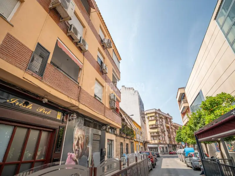 Piso en venta en Linares centro 142m2 4 habitaciones 2 baños