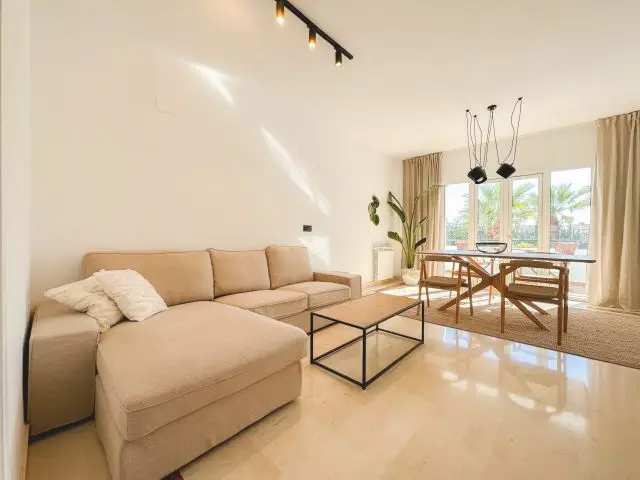 Apartamento 2 Dormitorios Alquiler Málaga Puerto Banús