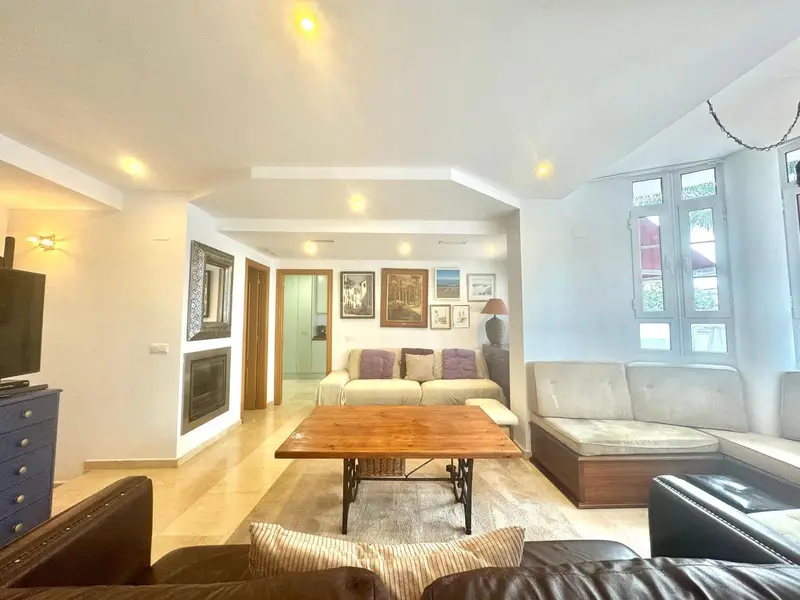 Adosado en Gandia con 4 habitaciones y gran terraza