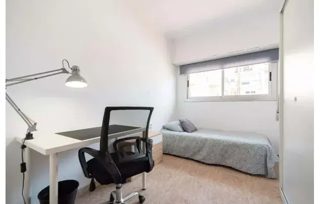Habitaci
ón 100m
² Castelló de la Plana Estancia Media Larga