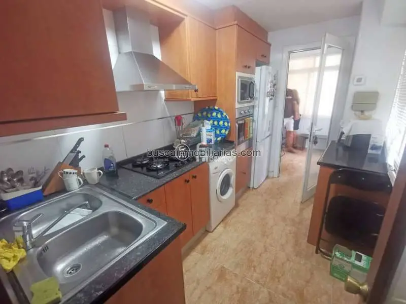 Chalet en Venta en Lleida 6 habitaciones 4 baños Piscina Jardín