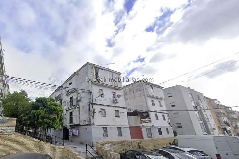 Piso en Venta San Juan de Aznalfarache - Oportunidad para Inversores